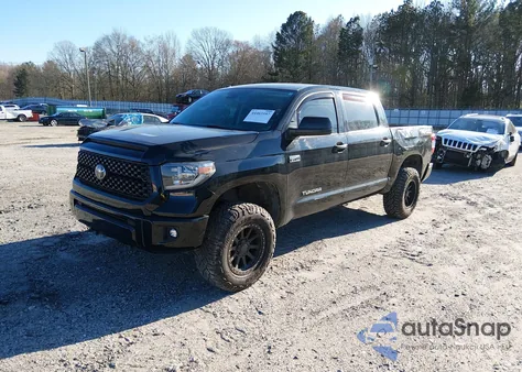 2018 Toyota Tundra Sr5 5.7L V8 z USA, uszkodzony, nr VIN 5TFDW5F1XJX740452